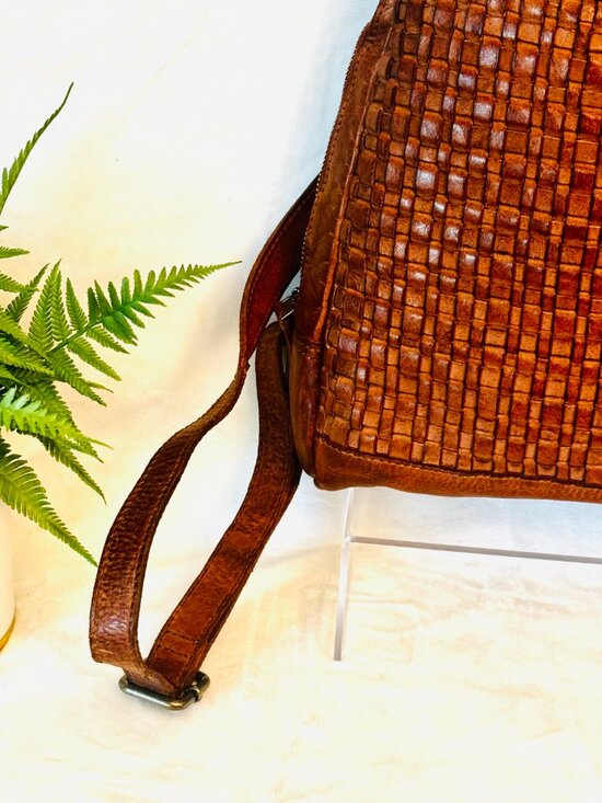 Anthropologie Vilenca Holland Backpack Emilia Woven Genuine Leather Cognac main image 9